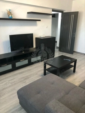 2  CAMERE // REPUBLICII // DECOMANDAT