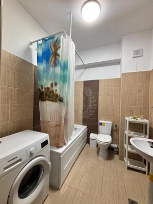 // 3 CAMERE// 9 MAI// - imagine 9