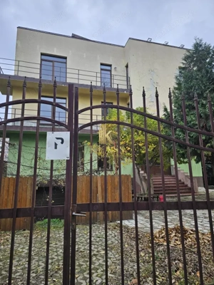  De inchiriat imobil -1000mp - S+P+2E+M - zona Magura Vulturului