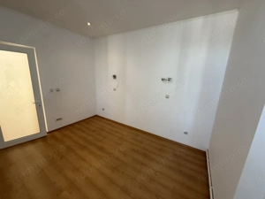 Apartament 6 camere zona Central - imagine 5