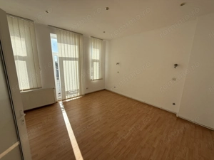 Apartament 6 camere zona Central - imagine 9
