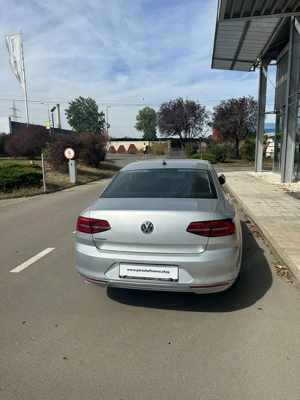 VW Passat Highline 2.0TDI  - imagine 4