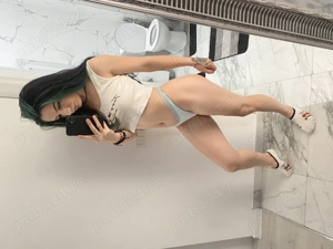 Bruneta Focoasă !!  Doar show web ! Lujerului ! 