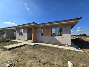 Satu Mare, Zona Auchan, Casa individuala cu tripane,  zona linistita.