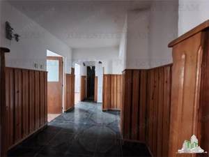 Duplex 5 camere cu 2 intrari separate aproape de mare  Mangalia langa Saturn - imagine 3