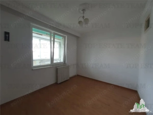 Duplex 5 camere cu 2 intrari separate aproape de mare  Mangalia langa Saturn - imagine 5