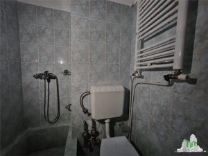 Duplex 5 camere cu 2 intrari separate aproape de mare  Mangalia langa Saturn - imagine 9