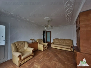 Duplex 5 camere cu 2 intrari separate aproape de mare  Mangalia langa Saturn - imagine 2