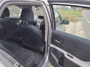 Vand Toyota Yaris 2008 - imagine 7 Vand Toyota Yaris 2008 - imagine 7