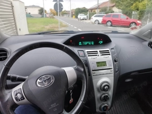 Vand Toyota Yaris 2008 - imagine 6 Vand Toyota Yaris 2008 - imagine 6