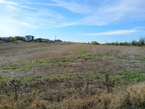 Teren 2.050 mp aproape de București   lângă lac și pădure, ideal pentru locuință sau investiție