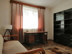 OCAZIE! Inchiriez apt.3 camere, ultracentral, 80mpu, etajul 2 din 4, garaj 20mpu, PET FRIENDLY! - imagine 4