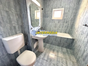 3 camere de inchiriat Bloc Nou Centru etaj 1 mobilat   - imagine 4