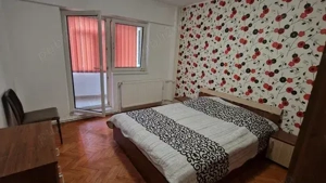 Apartament 3 camere   Piața 700 - etaj 1 - complet mobilat! - imagine 5