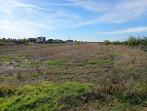 Teren 2.050 mp aproape de București   lângă lac și pădure, ideal pentru locuință sau investiție - imagine 9