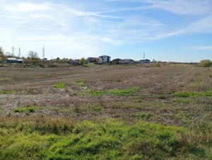 Teren 2.050 mp aproape de București   lângă lac și pădure, ideal pentru locuință sau investiție - imagine 8