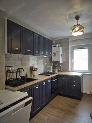 3 cam dec 2 bai 2 balcoane centrala proprie zona Complex Studentesc