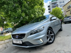 Volvo V 40 R-Design diesel 2.0   190 cp. Impecabil !