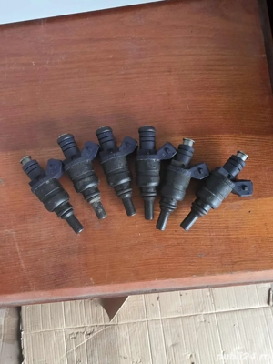 injectoare 3.0 m54b30 - imagine 2 injectoare 3.0 m54b30 - imagine 2