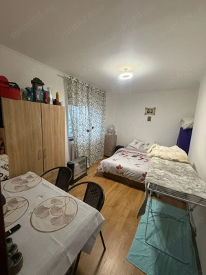 Garsonieră de vânzare   Zona Comisia Centrală Preț: 32.500   (negociabil) Etaj 3 din 4 | Încă