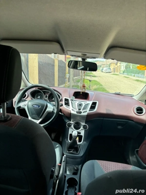 Vand ford fiesta  - imagine 2 Vand ford fiesta  - imagine 2