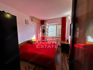 Apartament 2 camere, decomandat, centrala proprie,  zona UVT - imagine 4