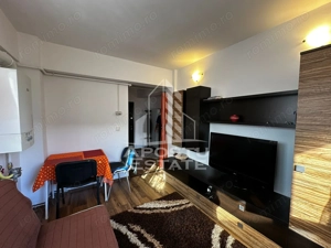 Apartament 2 camere, decomandat, centrala proprie,  zona UVT - imagine 2