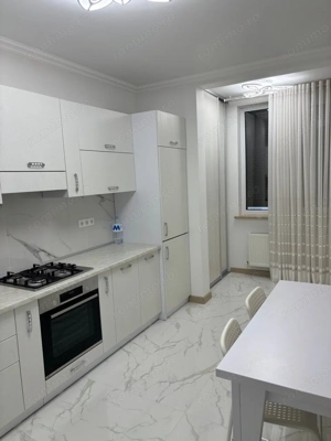 Aparatament cu 2 camere in zona Grivita , dispune de centrala proprie  - imagine 2