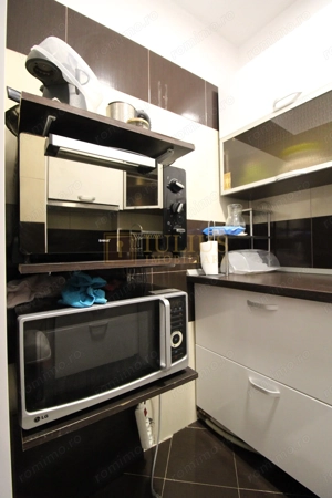 Vis a vis de Facultatea de Constructii, 2 camere, centrala proprie - imagine 11