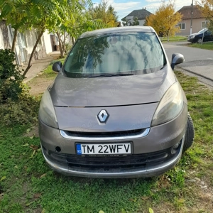vand auto 7 locuri renoul scenic an 2012