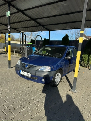 Vând Dacia Logan 