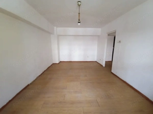 Apartament 2 camere, 57 mp, zona Hotel Europa - imagine 2