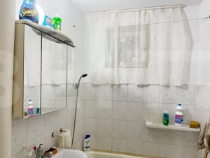 Apartament cu 2 camere decomandat, etaj 2, zona Unirii - imagine 3 Apartament cu 2 camere decomandat, etaj 2, zona Unirii - imagine 3