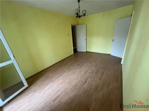 Apartament 4 camere, etaj 1 4, zona Mausoleul Eroilor - Sud - imagine 2