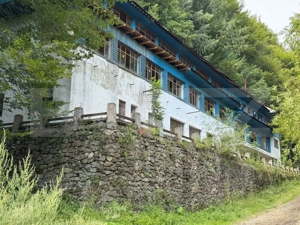 Cladire cu potential turistic, zona Gureni