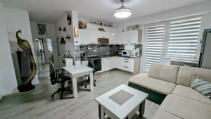 Apartament cu 3 camere, etajul 2, cu lift, zona Ampoi 3 - imagine 7 Apartament cu 3 camere, etajul 2, cu lift, zona Ampoi 3 - imagine 7