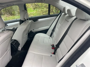 Mercedes-Benz C320 Avantgarde 3.0 CDI 4Matic   Full, Trapa, Piele, Impecabil! - imagine 6