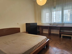 Universitate - Batistei - imagine 3