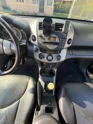Toyota Rav 4 D4D - imagine 7