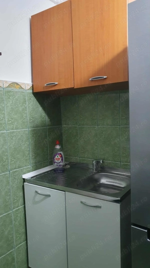 Proprietar, inchiriez apartament 1 camera, zona Cerna, et 1 - imagine 9