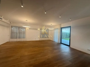 Vilă cu 5 dormitoare în Complex Columbus