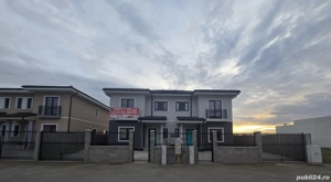 Dezvoltator vand Duplex 115mp utili  4 dormitoare si un living 3 bai semi finisat - imagine 2