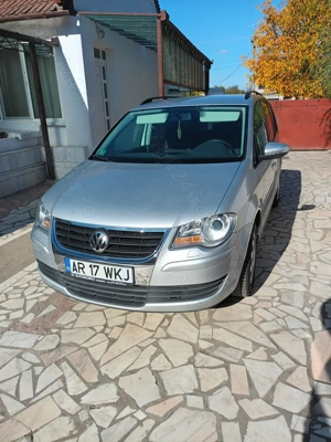 Vând vw touran 1,4 benzină,140 cp,euro5,înmatriculat recent  - imagine 2
