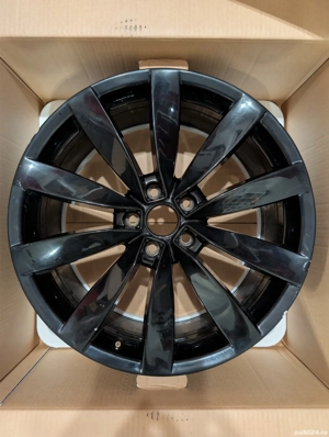 Vând jante Volkswagen Lugano Black 19" 8J ET41 5x112
