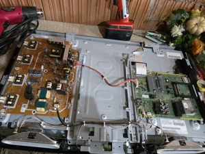 Dezmembrez tv Panasonic tx-l32u2e - imagine 3