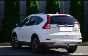 Mașină performanta, compactă care oferă confort, spațiu și eficiență. - imagine 2