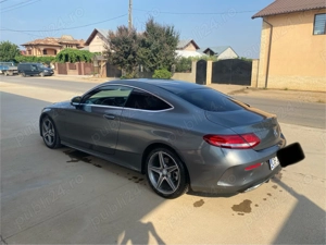 Vând Mercedes Benz C220