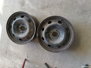 Vind 4 jante auto pe 16 cu patru prezoane,el le-am avut pe Peugeot 307 dar se potrivesc si pe alșini
