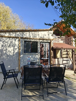 Casă Răzvad - gaze, apă, curent, încălzire centrală  - imagine 2