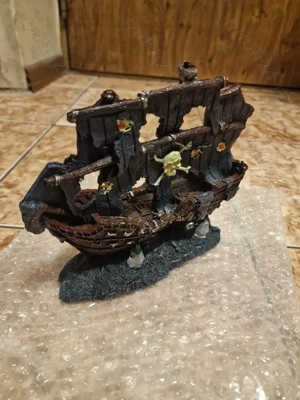 Corabie pirati, epava, acvariu 18 cm Nou Nefolosita - imagine 2